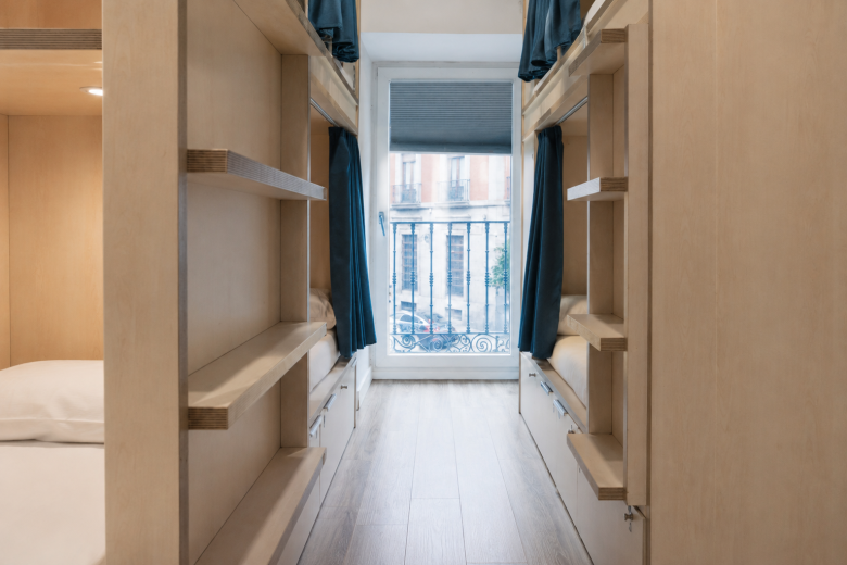 Habitación 6 personas hostel madrid centro